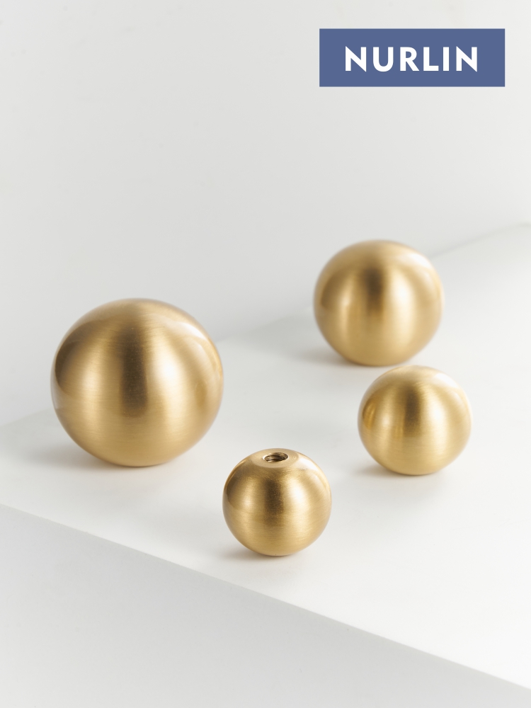 Nurlin Brass Round Ball Foot C - Furniture Hardware Brass recension och pris